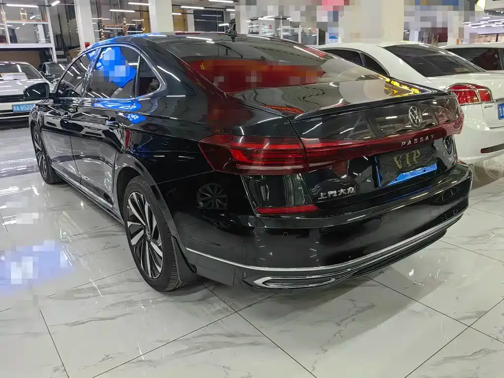 Volkswagen Passat — фото 3