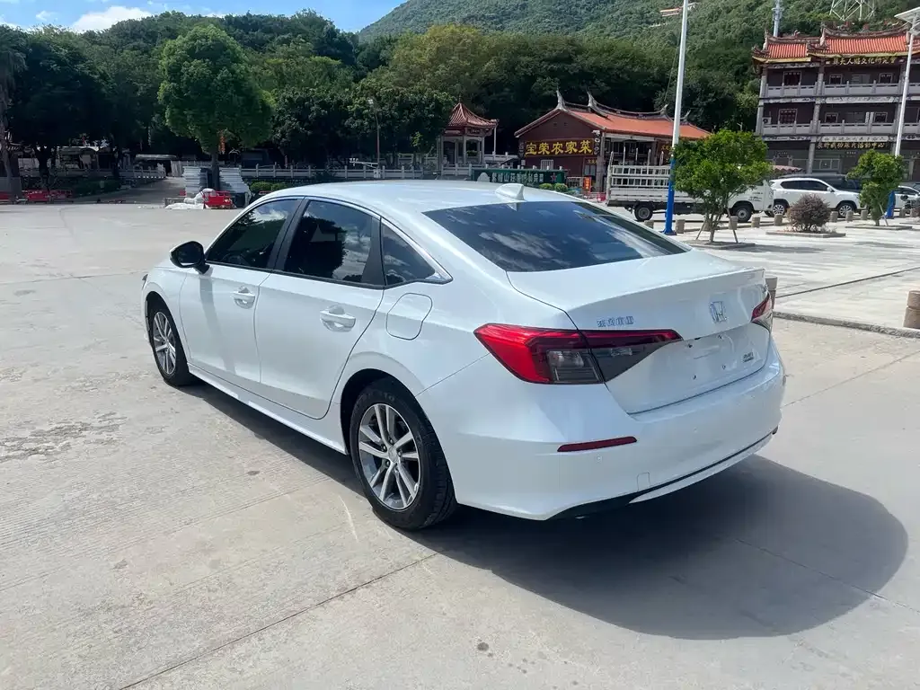 Honda Civic — фото 7