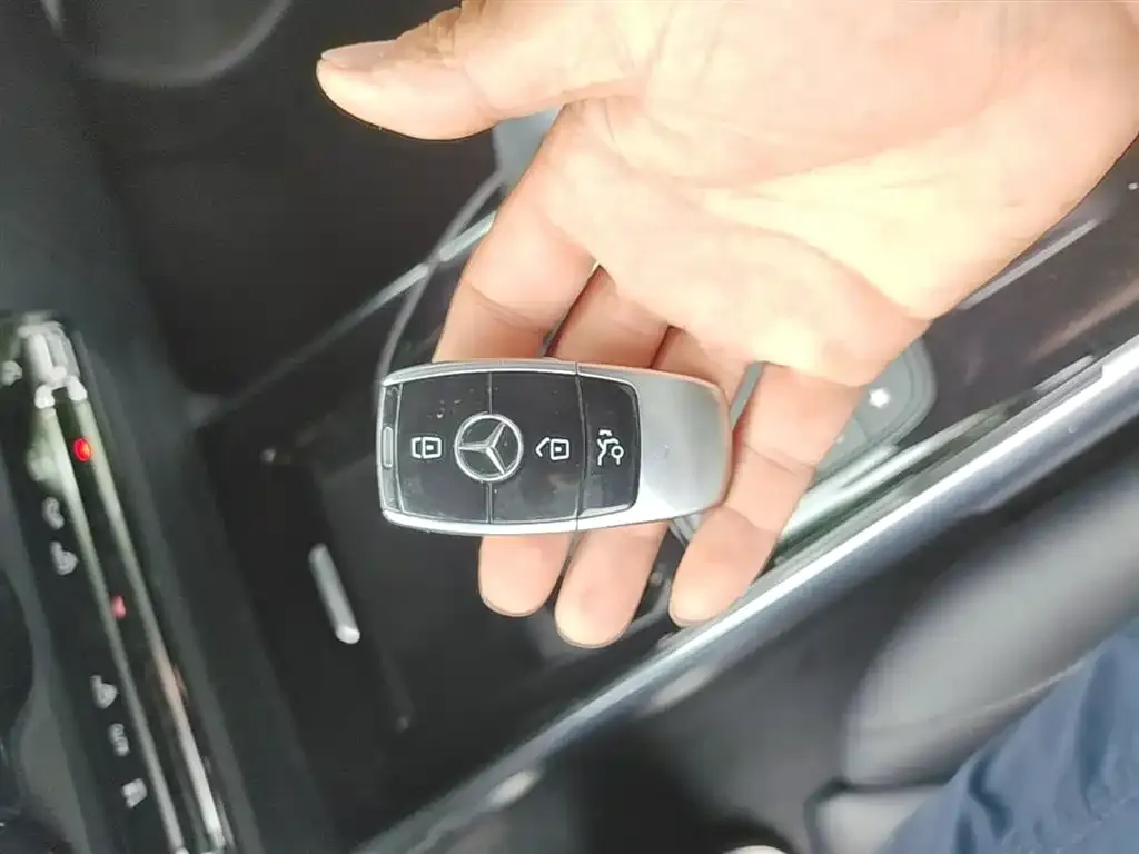 Mercedes-Benz GLB 2023 из CN, фото 3