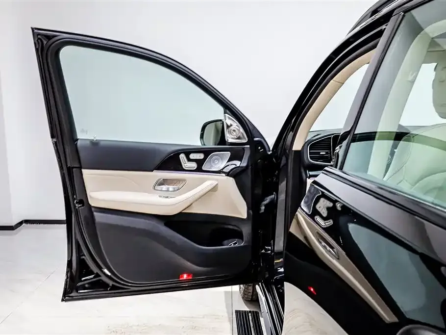 Mercedes-Benz GLE — фото 8