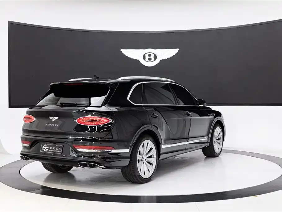 Bentley Bentayga — фото 2