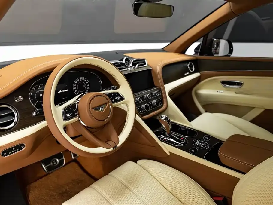Bentley Bentayga — фото 10