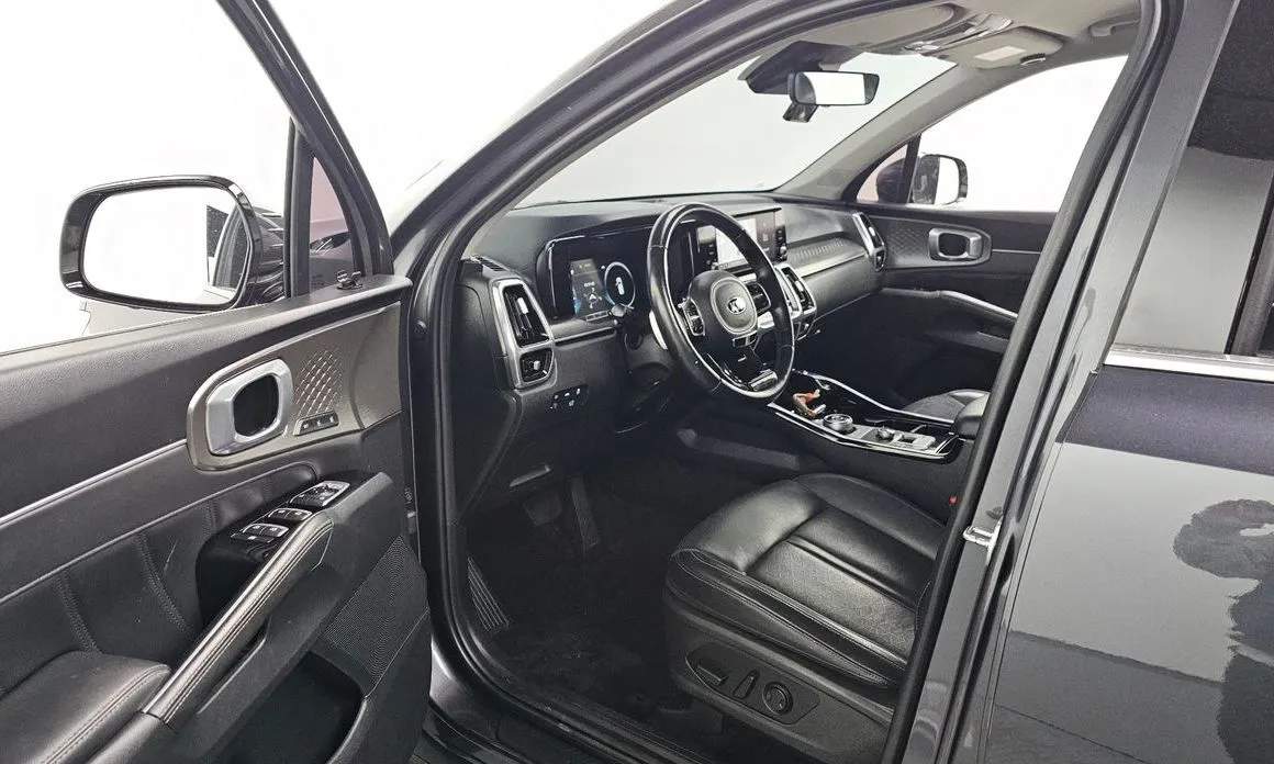 Kia Sorento — фото 8
