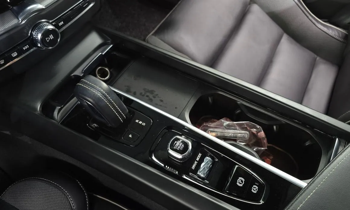 Volvo XC60 2021 из KR, фото 6