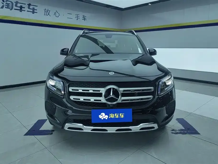Mercedes-Benz GLB — фото 10