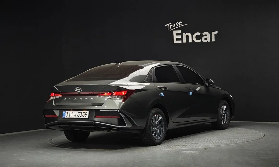 Hyundai AVANTE — фото 2