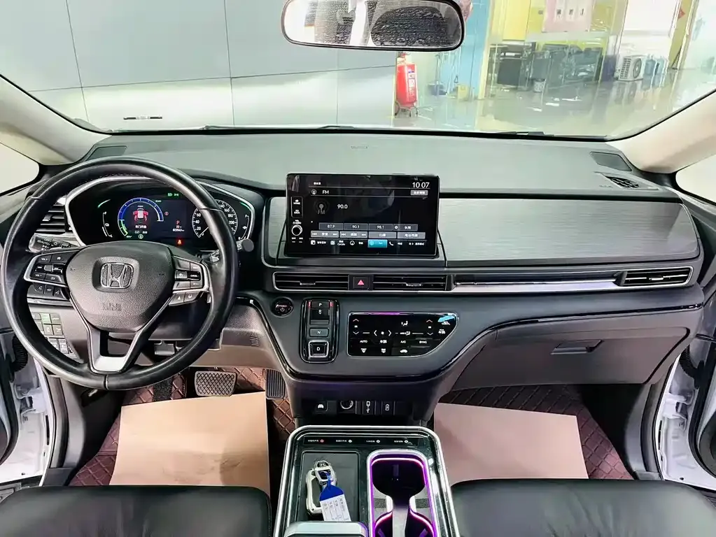 Honda Elysion 2024 из CN, фото 3