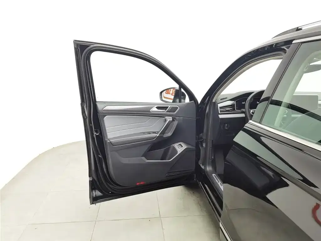 Volkswagen Tiguan L New Energy 2022 из CN, фото 3
