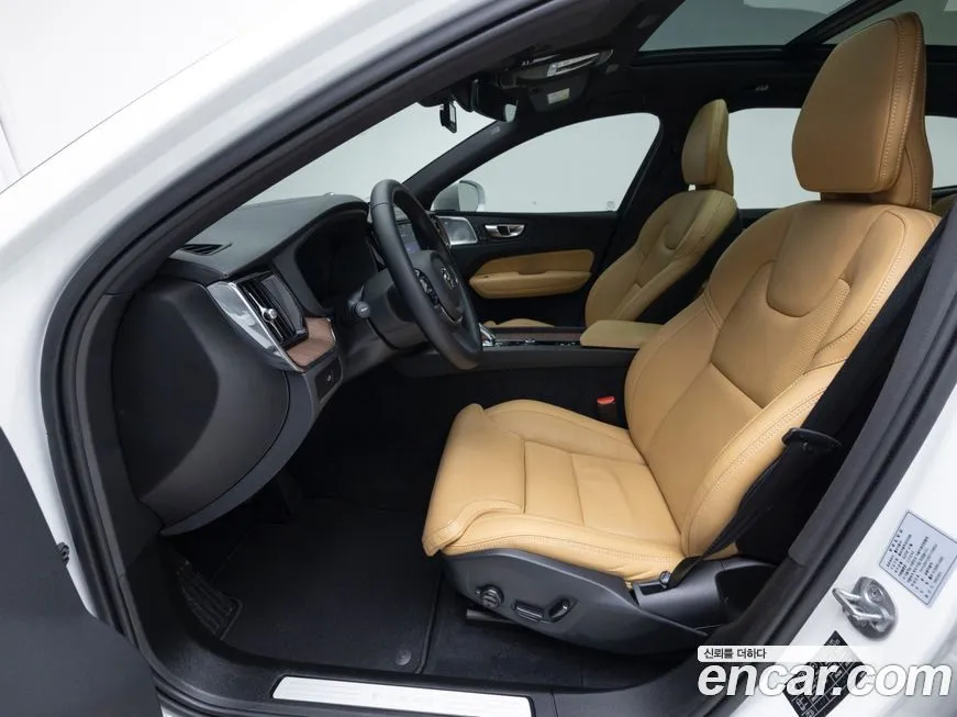 Volvo XC60 2025 из KR, фото 6