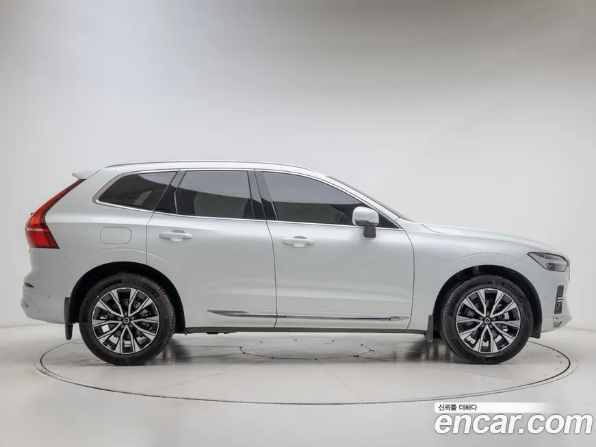 Volvo XC60 2025 из KR, фото 4