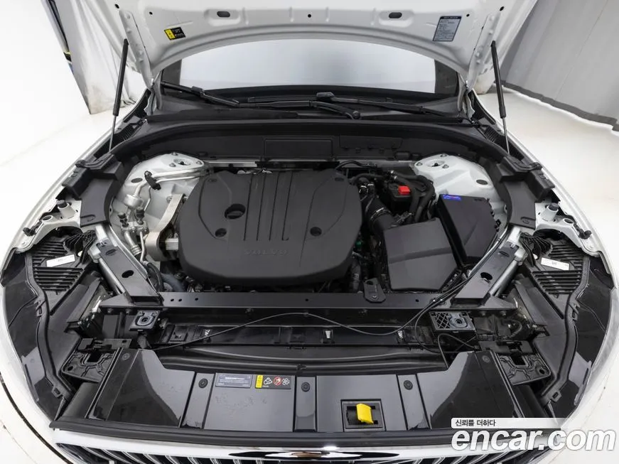 Volvo XC60 2025 из KR, фото 8