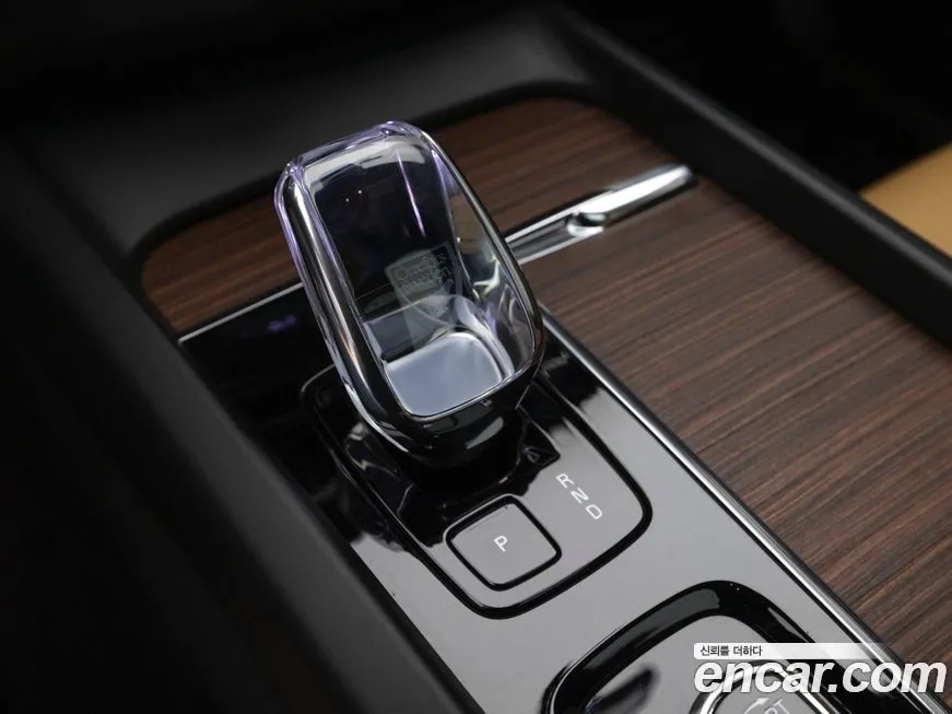 Volvo XC60 2025 из KR, фото 5
