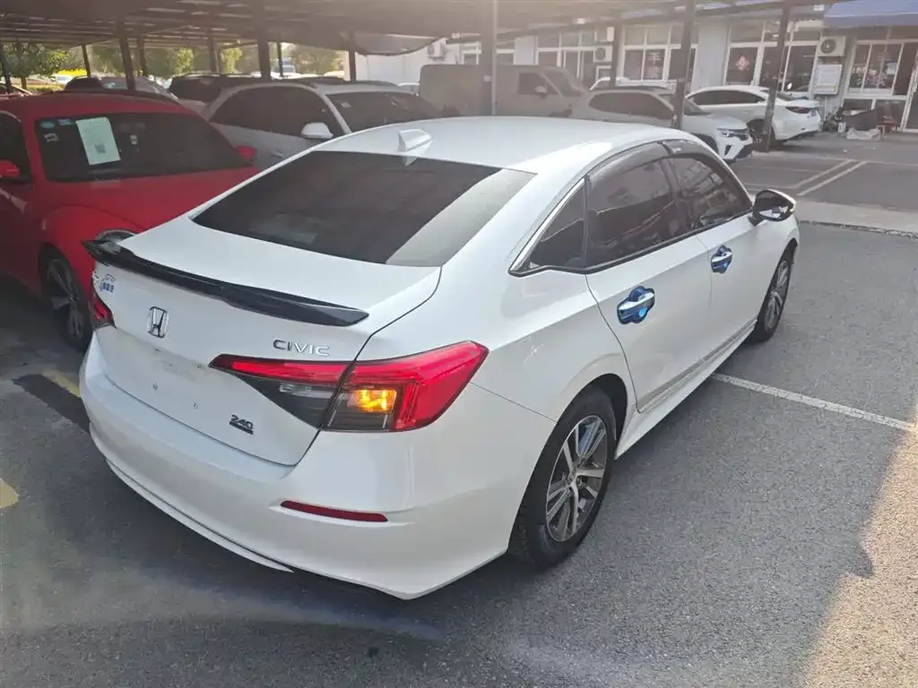 Honda Civic — фото 7