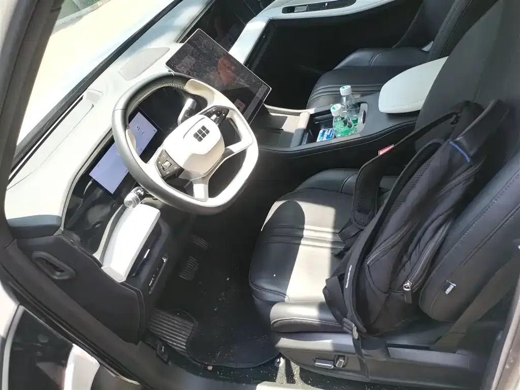 Geely Galaxy L7 — фото 10