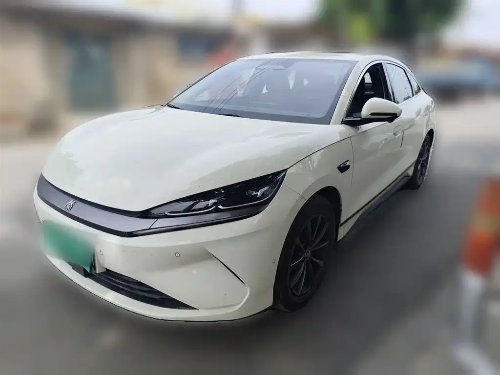 BYD Qin L