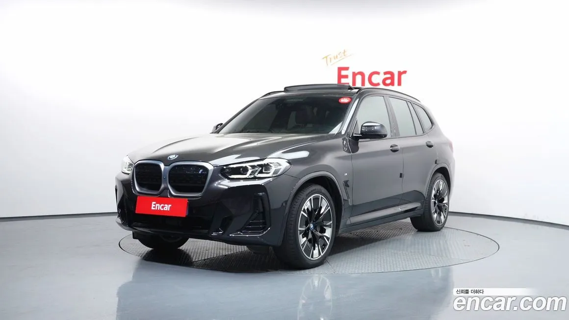 BMW iX3