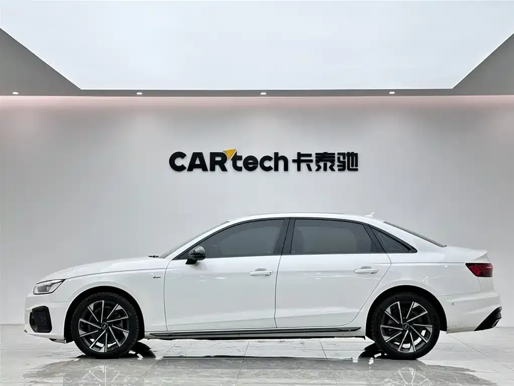 Audi A4L — фото 2