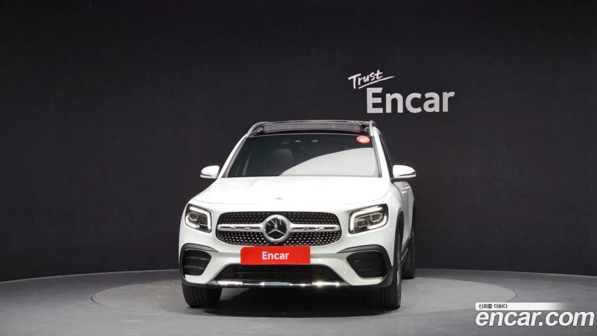 Mercedes-Benz GLB-Class — фото 7