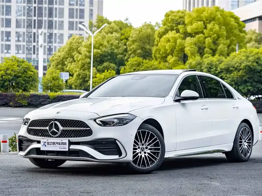 Mercedes-Benz C-Class — фото 1