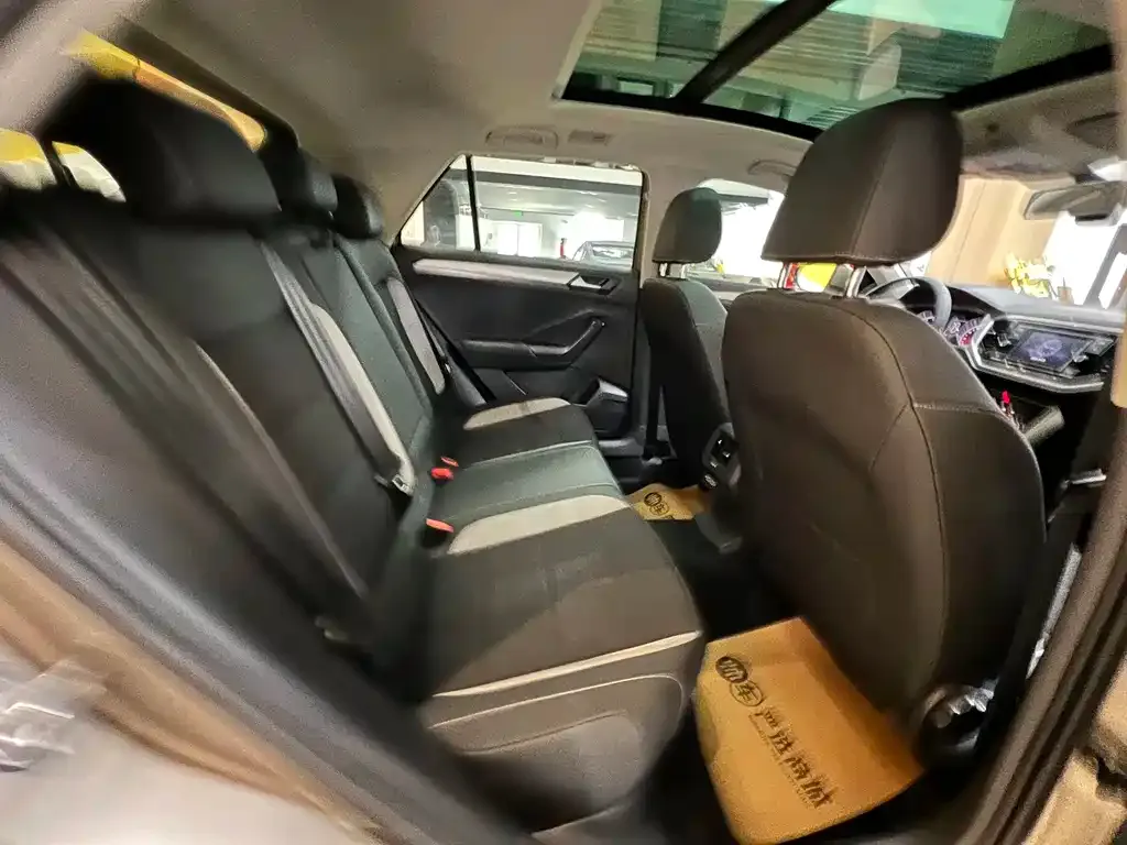 Volkswagen T-Roc 2021 из CN, фото 4