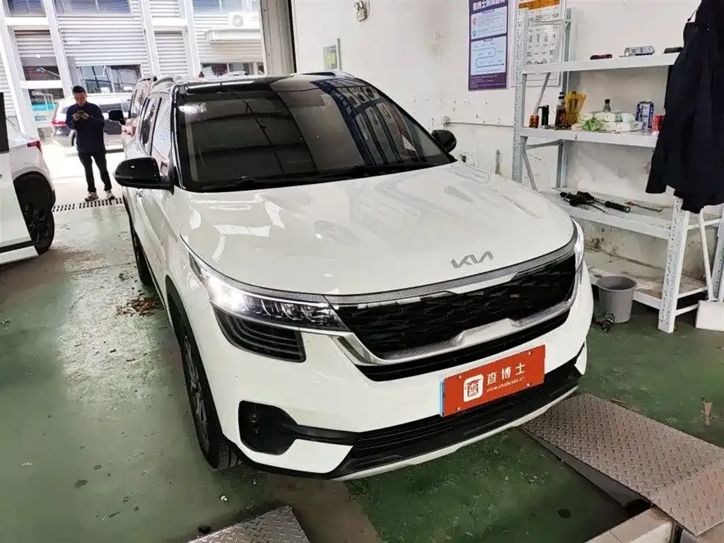 Kia KX3 — фото 9