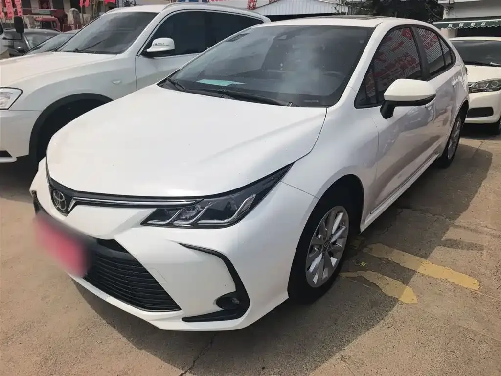 Toyota Corolla — фото 6
