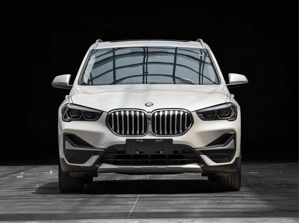 BMW X1 — фото 7