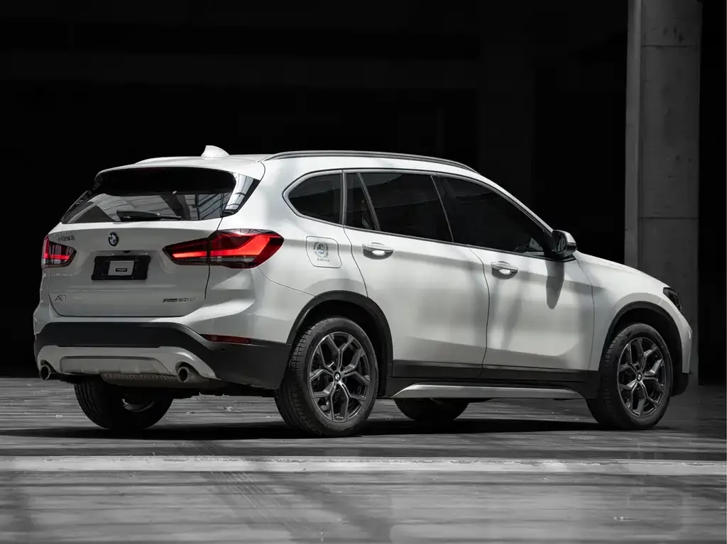 BMW X1 — фото 2
