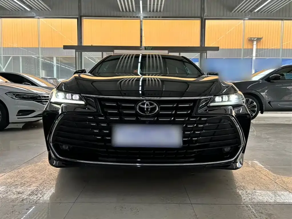 Toyota Avalon — фото 10