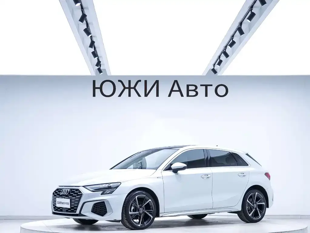 Audi A3 — фото 1