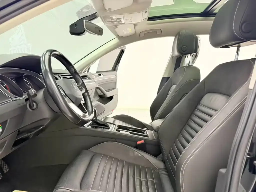 Volkswagen Magotan 2022 из CN, фото 7