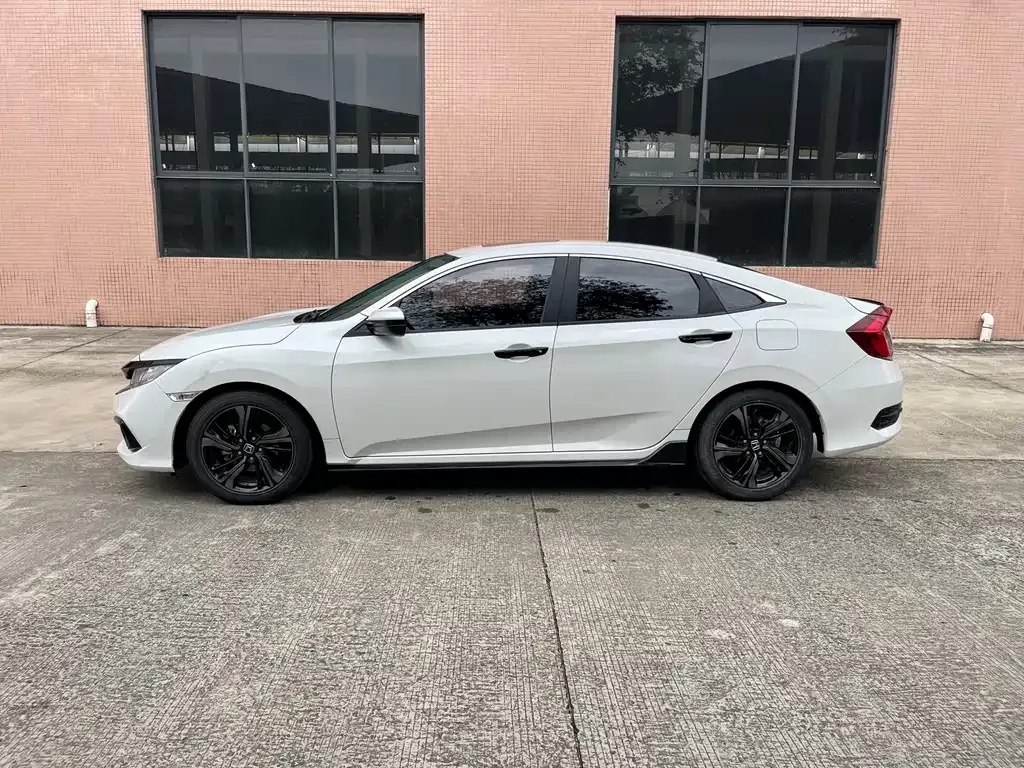 Honda Civic 2021 из CN, фото 10