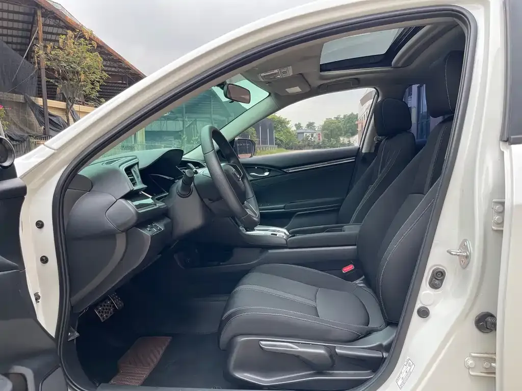 Honda Civic 2021 из CN, фото 7