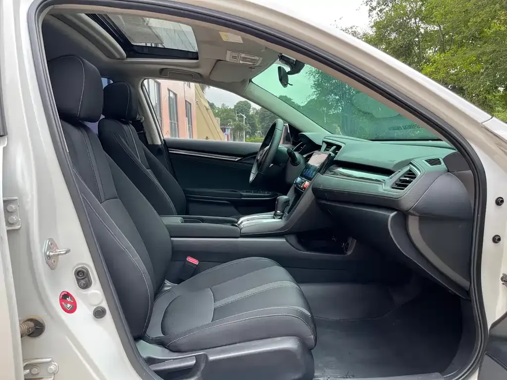 Honda Civic 2021 из CN, фото 5