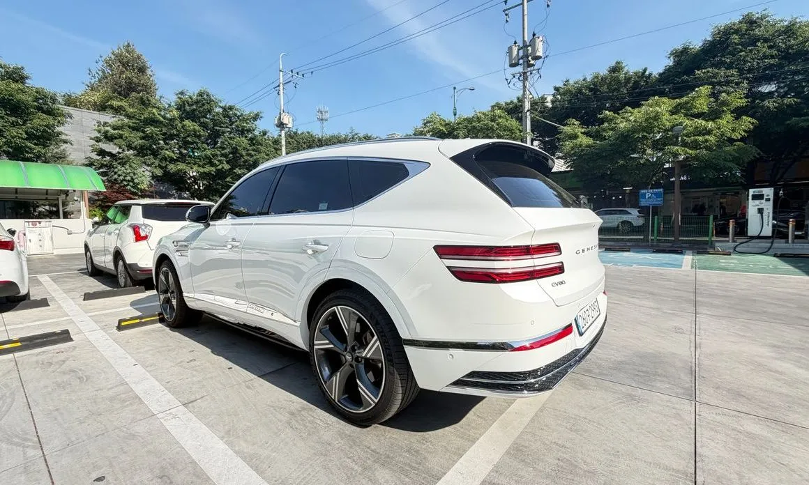 Genesis GV80 — фото 10