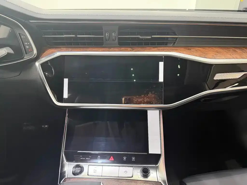Audi A7 2021 из CN, фото 4