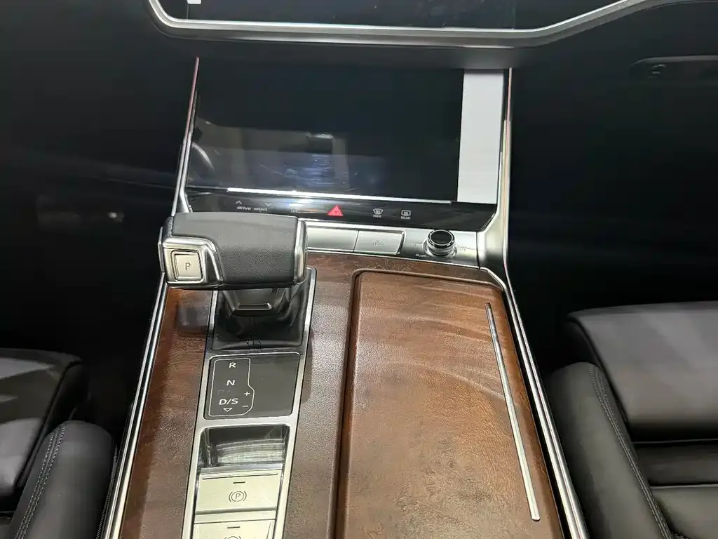 Audi A7 2021 из CN, фото 3