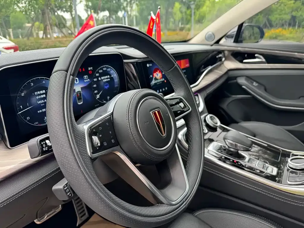 Hongqi H9 — фото 2