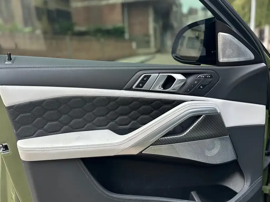 BMW X6 M 2022 из CN, фото 9
