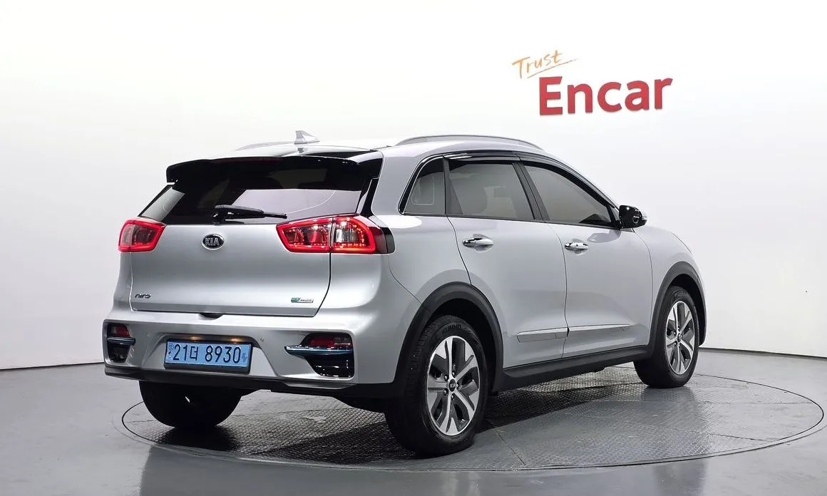 Kia Niro — фото 6