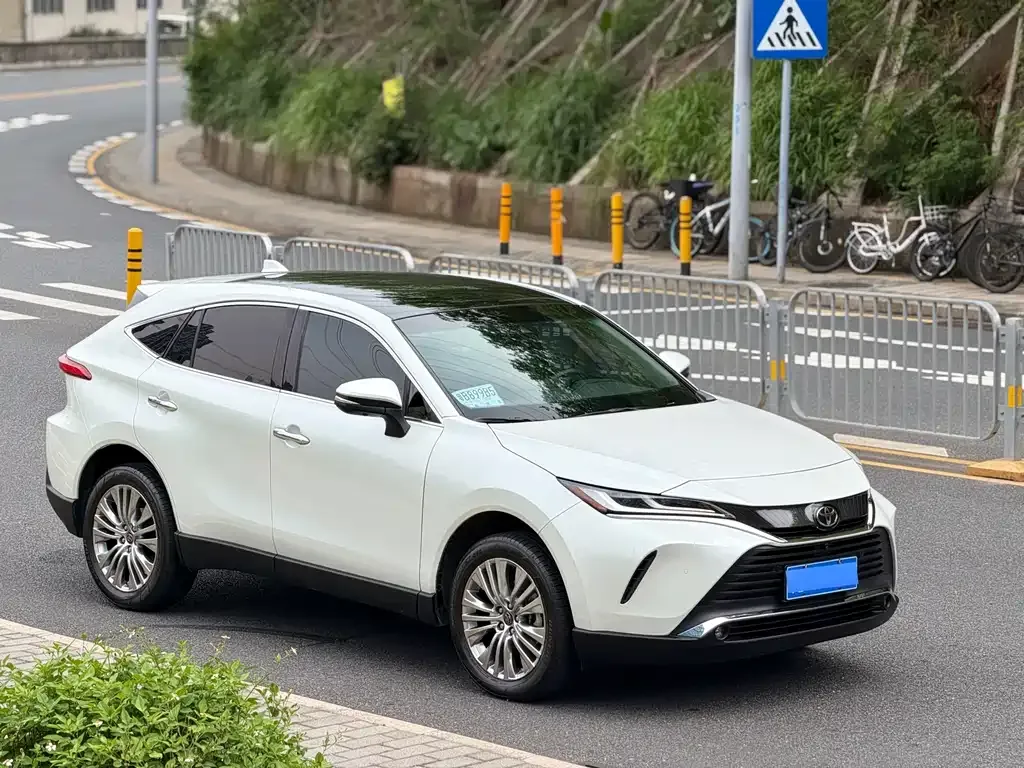 Toyota Harrier 2022 из CN, фото 9