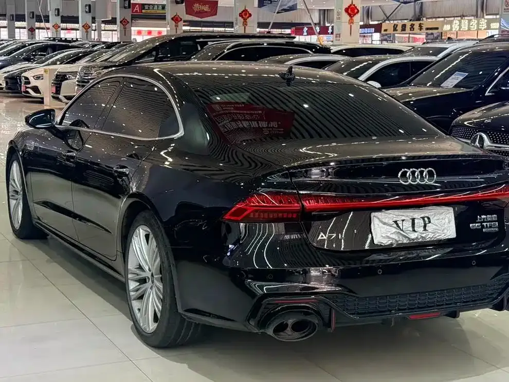 Audi A7L — фото 5