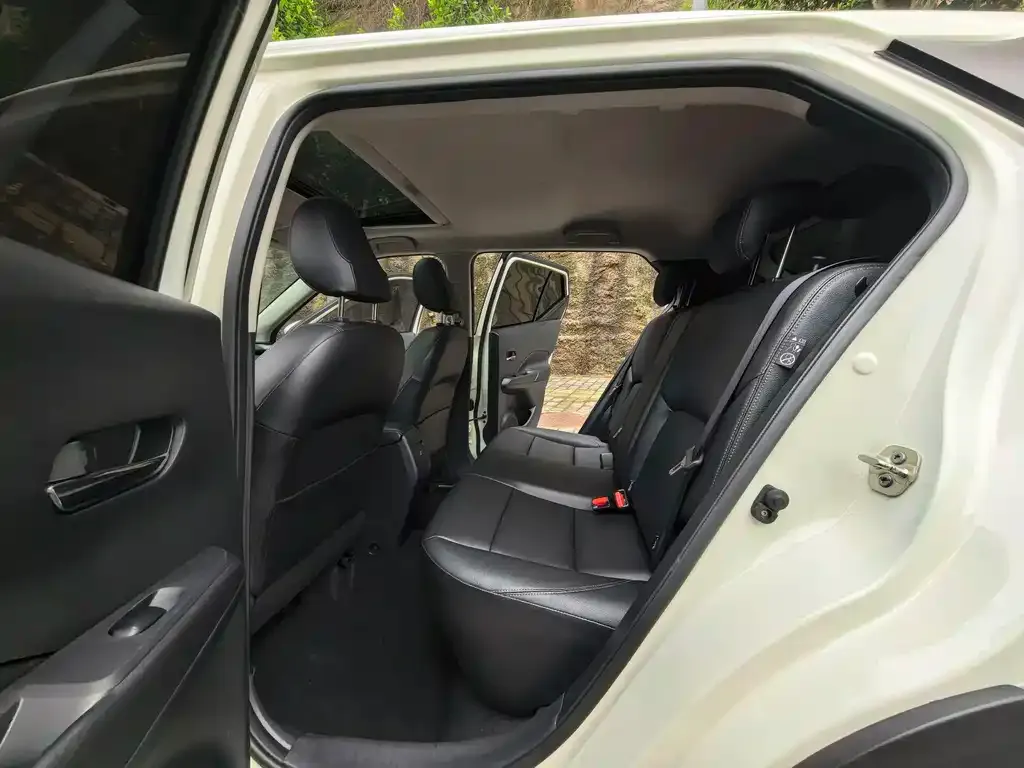 Nissan Kicks 2023 из CN, фото 3