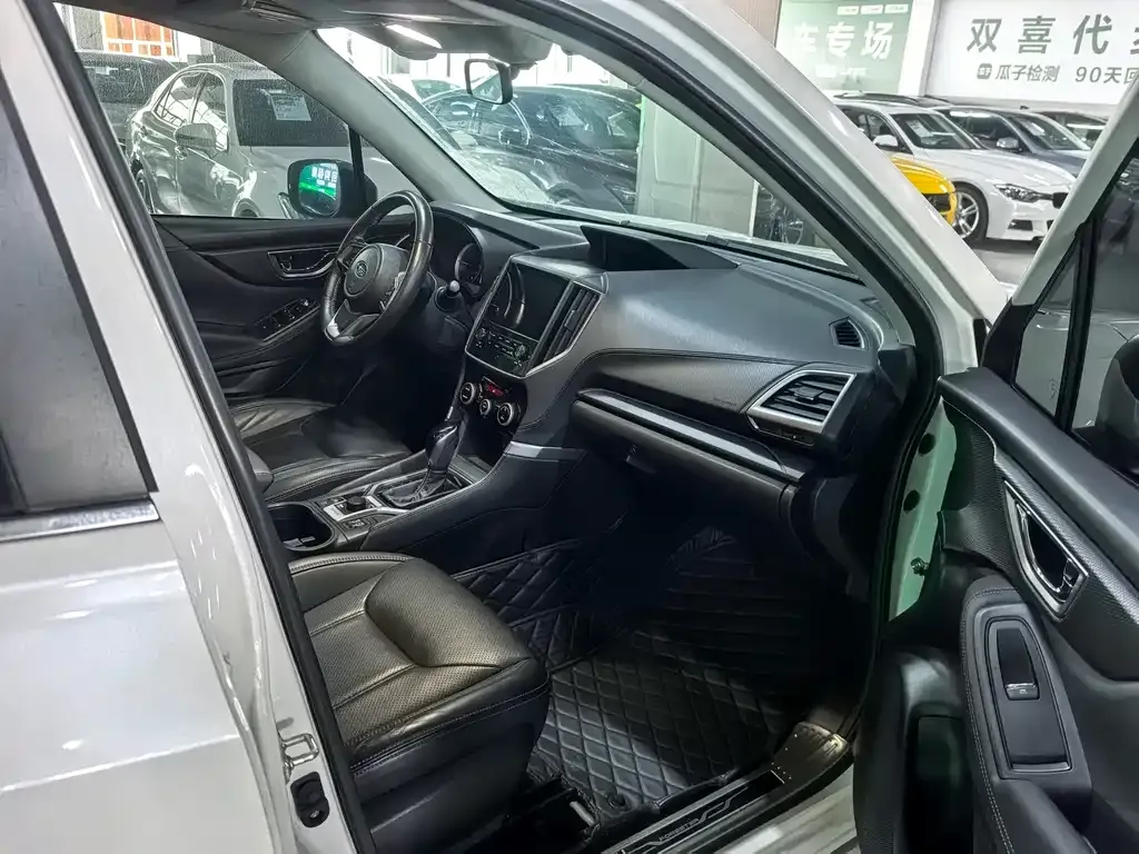 Subaru Forester 2021 из CN, фото 10
