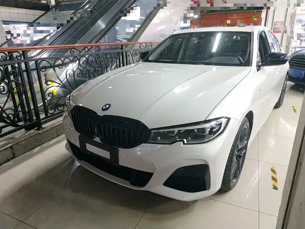 BMW 3 Series — фото 1