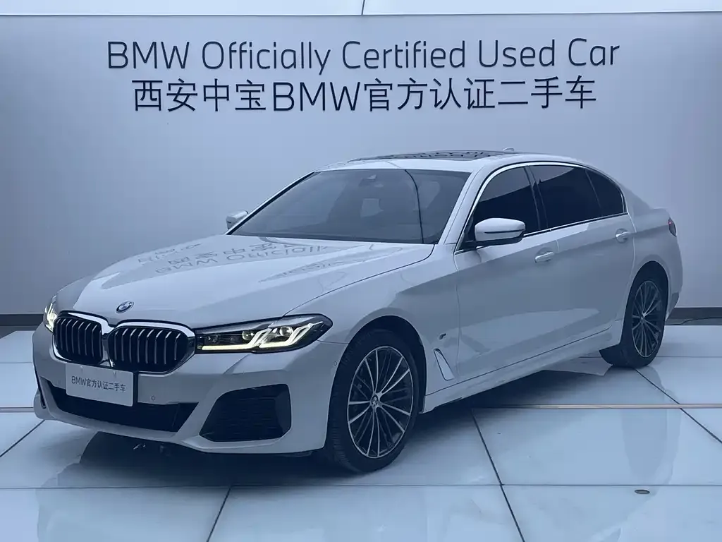 BMW 5 Series — фото 1