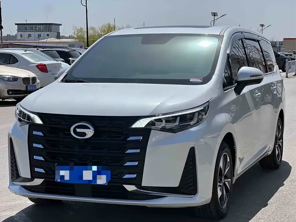 GAC Motor Trumpchi M6 — фото 1