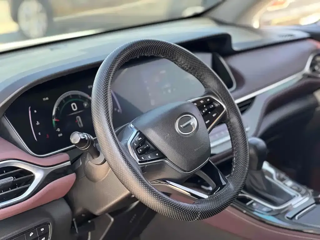 GAC Motor Trumpchi M6 — фото 2