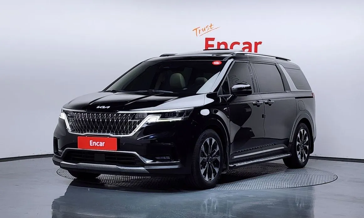 Kia Carnival — фото 1