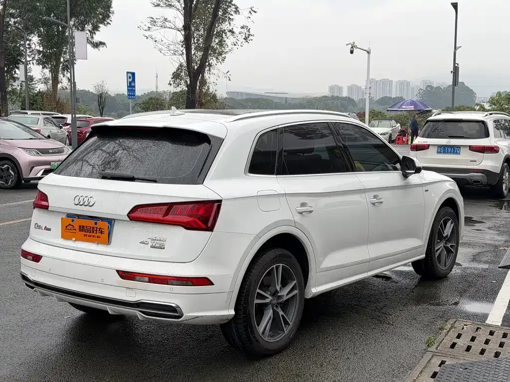 Audi Q5L 2021 из CN, фото 7